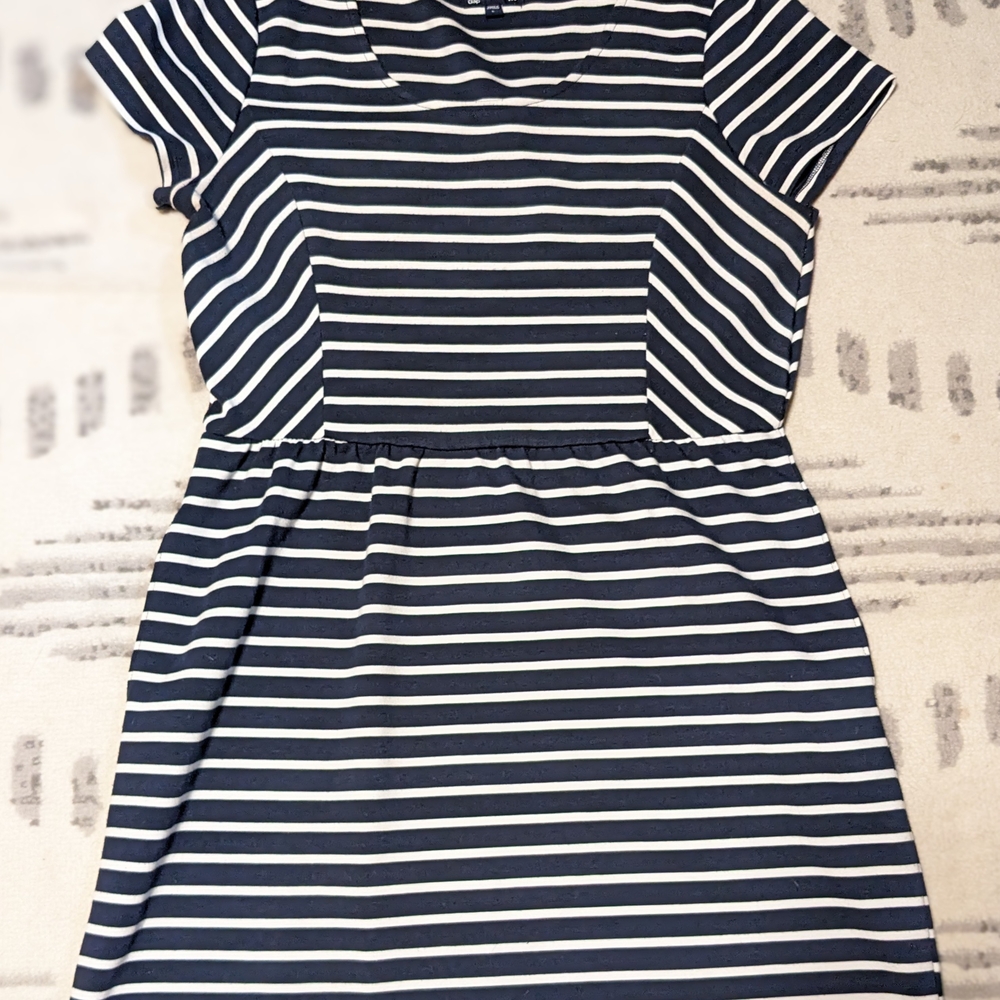 Navy Blue And white Striped Gap Dress, Short Sleeve With Pockets Preppy Size M